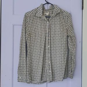 Womens patterned button-down